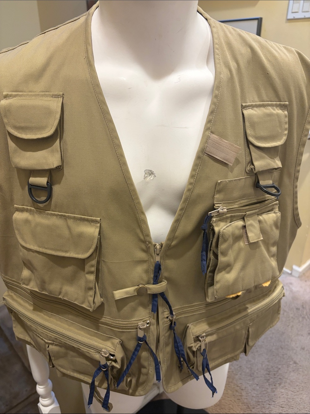 Utility Multi-Pocket Vest in Khaki